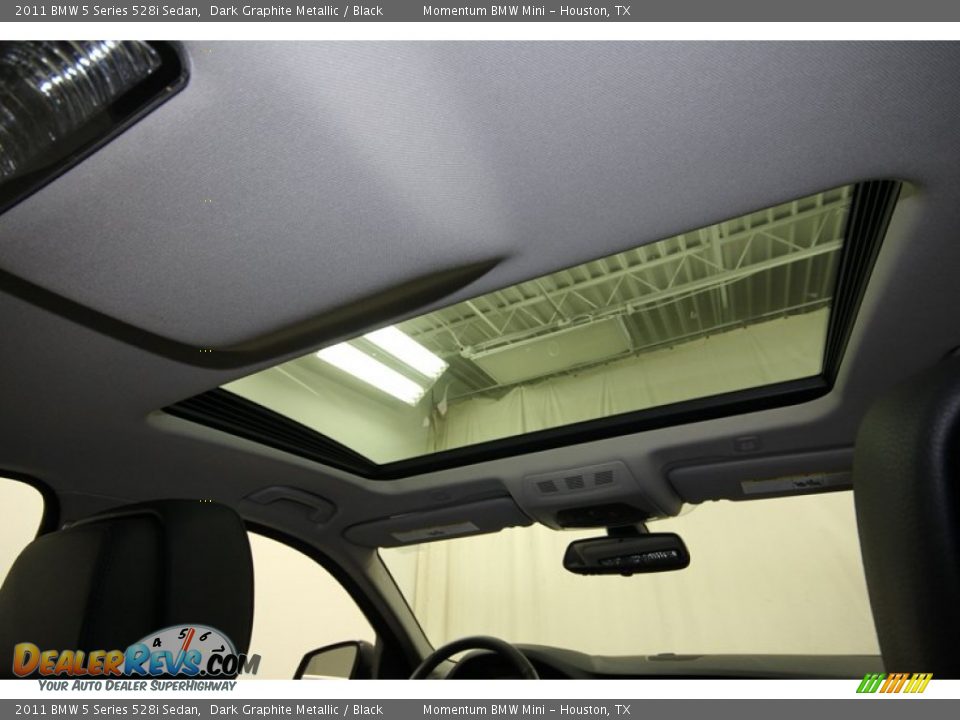 2011 BMW 5 Series 528i Sedan Dark Graphite Metallic / Black Photo #33