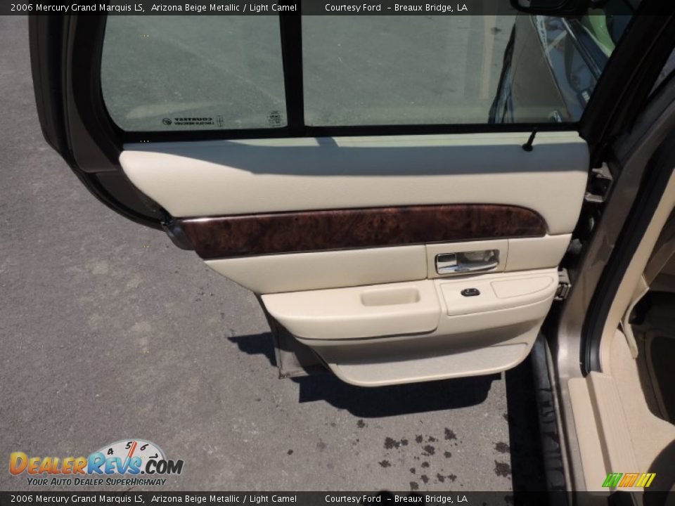 2006 Mercury Grand Marquis LS Arizona Beige Metallic / Light Camel Photo #11