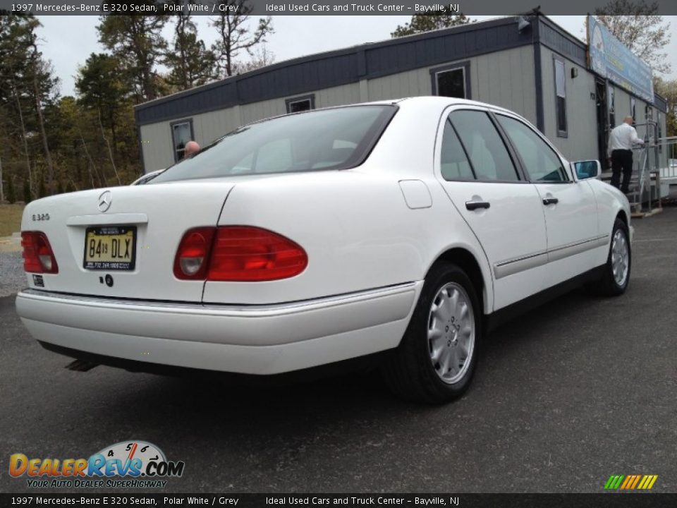 1997 Mercedes-Benz E 320 Sedan Polar White / Grey Photo #7