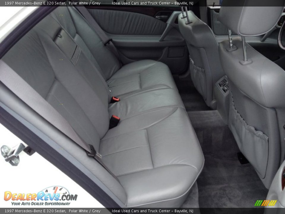 1997 Mercedes-Benz E 320 Sedan Polar White / Grey Photo #12