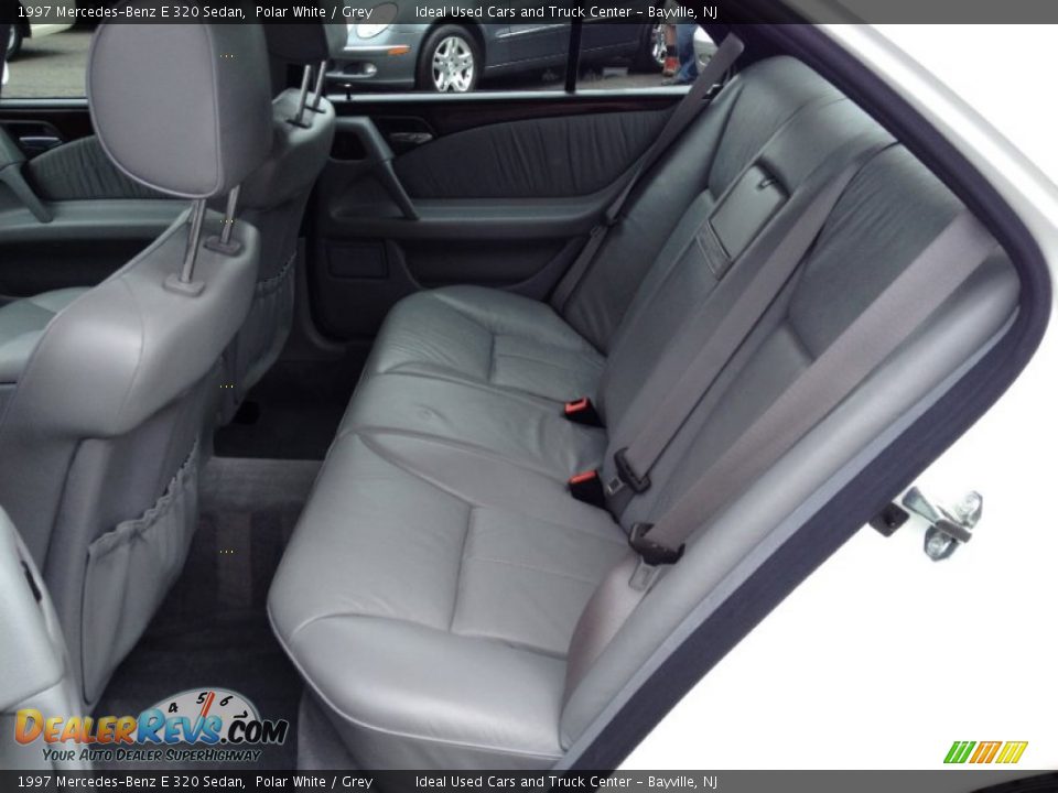 1997 Mercedes-Benz E 320 Sedan Polar White / Grey Photo #20