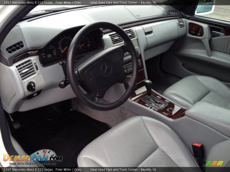 1997 Mercedes-Benz E 320 Sedan Polar White / Grey Photo #22