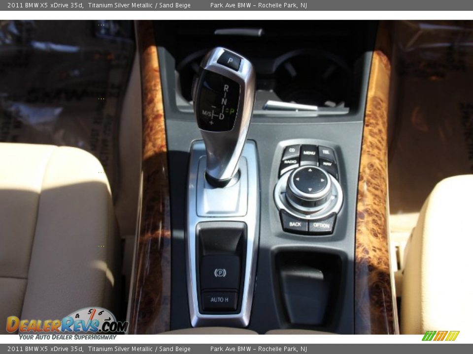 2011 BMW X5 xDrive 35d Titanium Silver Metallic / Sand Beige Photo #15
