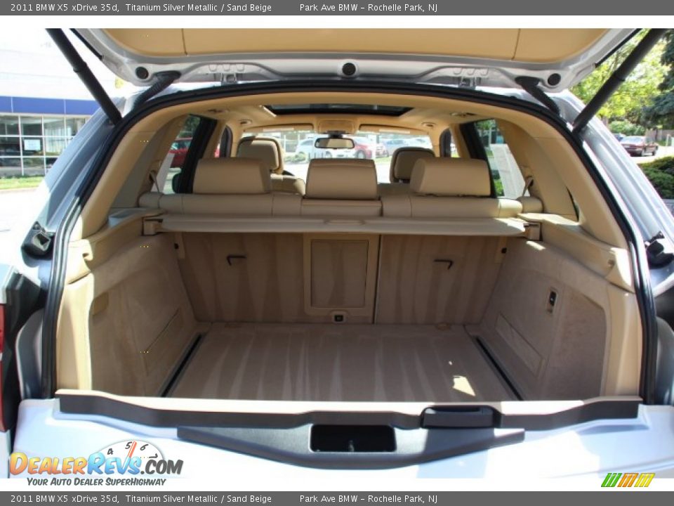 2011 BMW X5 xDrive 35d Titanium Silver Metallic / Sand Beige Photo #21