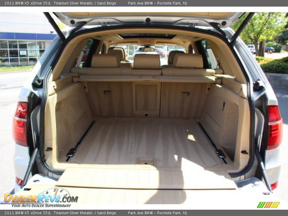 2011 BMW X5 xDrive 35d Titanium Silver Metallic / Sand Beige Photo #22