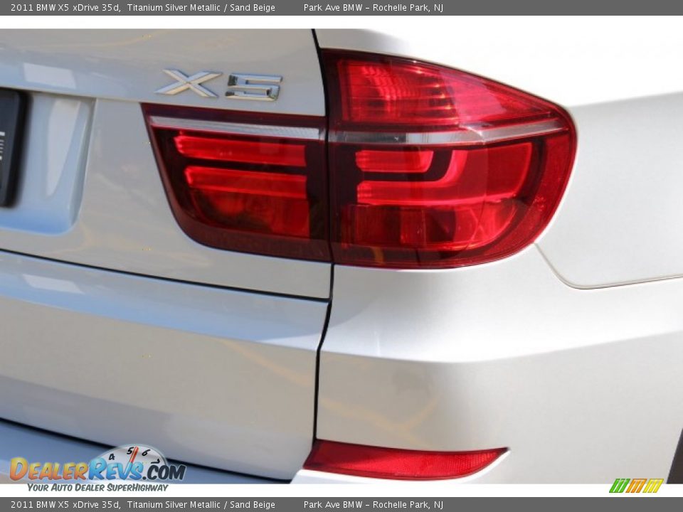 2011 BMW X5 xDrive 35d Titanium Silver Metallic / Sand Beige Photo #23