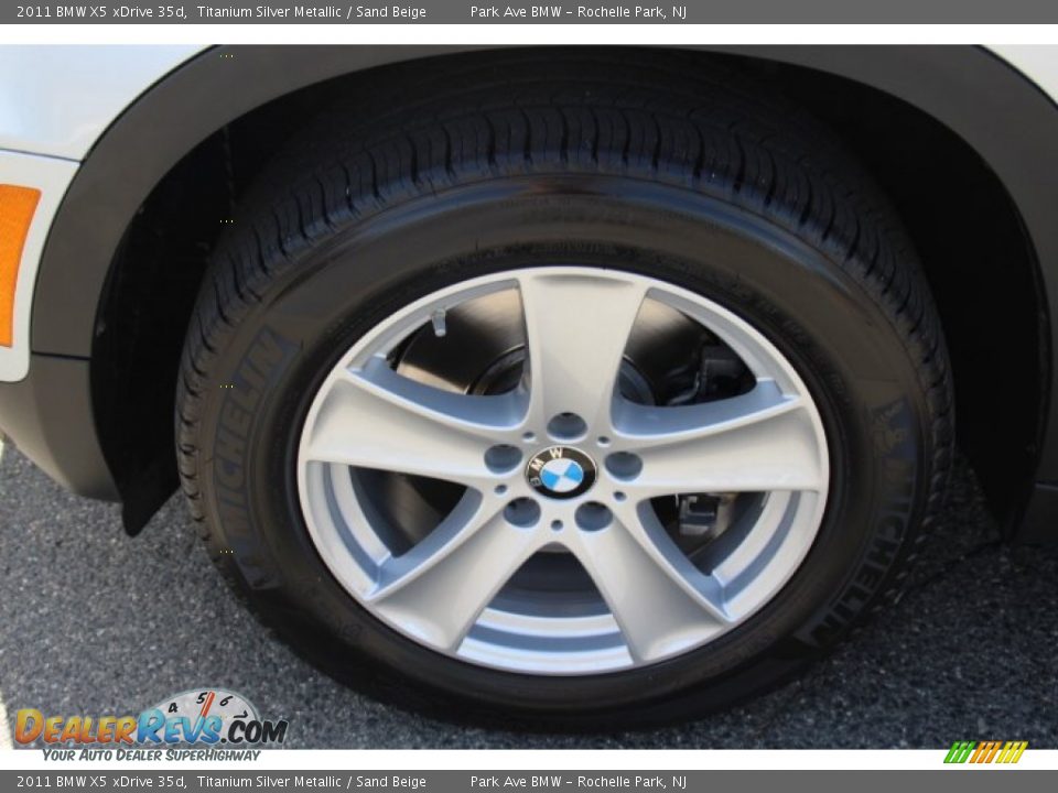 2011 BMW X5 xDrive 35d Titanium Silver Metallic / Sand Beige Photo #34