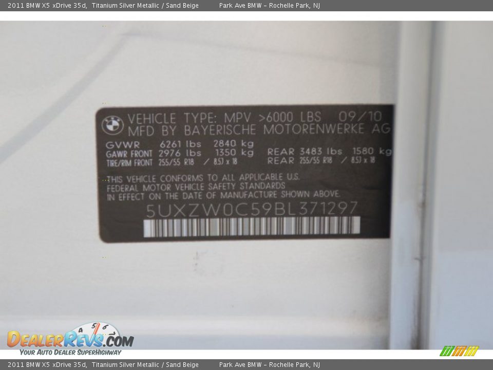 2011 BMW X5 xDrive 35d Titanium Silver Metallic / Sand Beige Photo #35