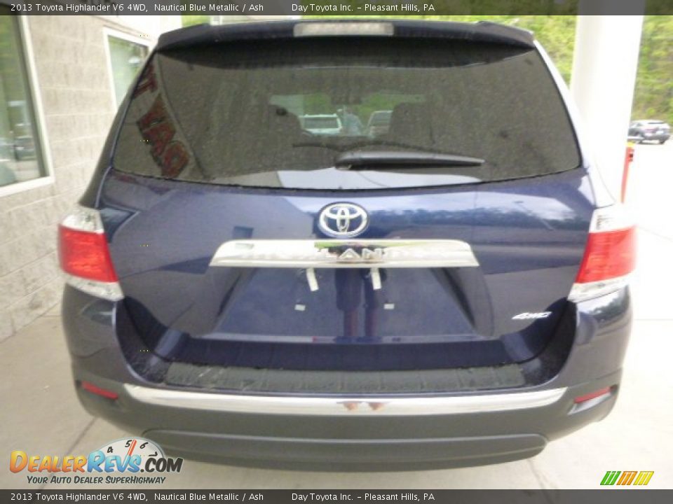 2013 Toyota Highlander V6 4WD Nautical Blue Metallic / Ash Photo #3