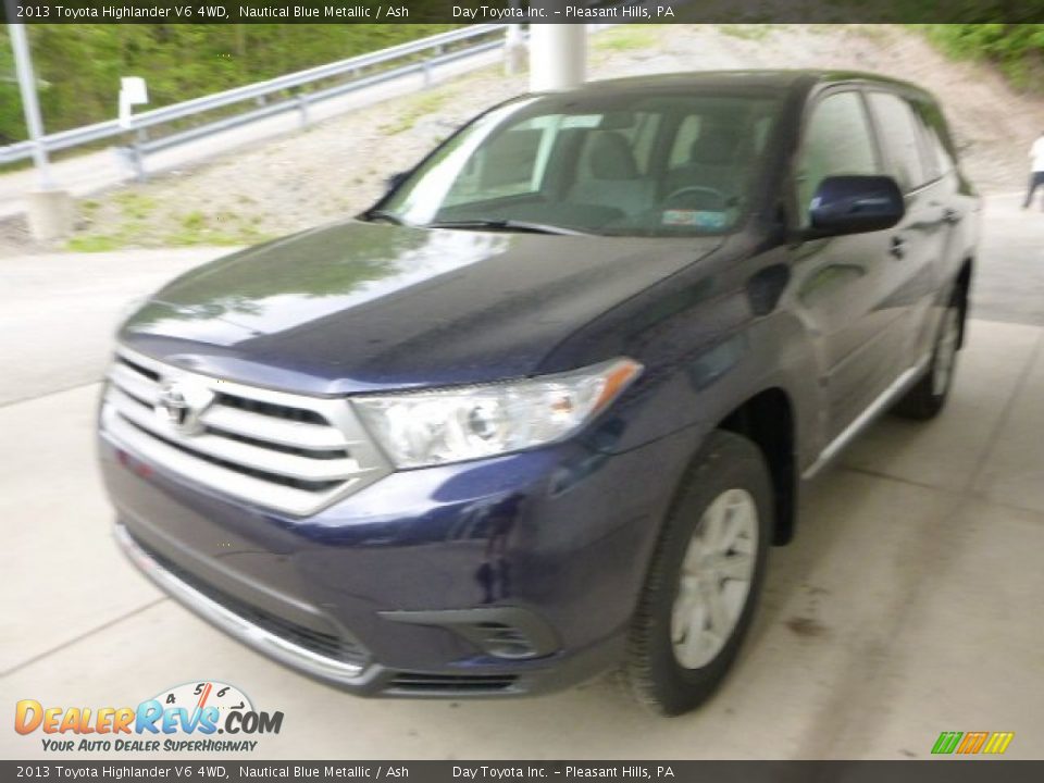 2013 Toyota Highlander V6 4WD Nautical Blue Metallic / Ash Photo #5