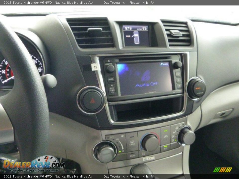 2013 Toyota Highlander V6 4WD Nautical Blue Metallic / Ash Photo #18
