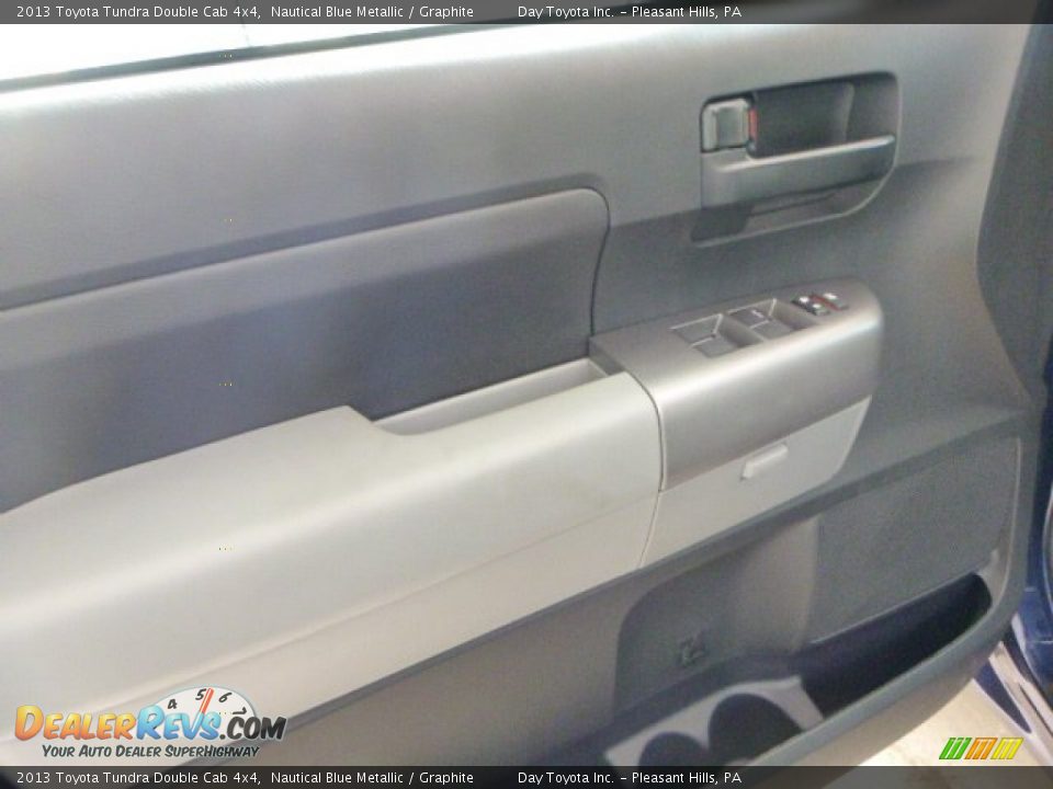 2013 Toyota Tundra Double Cab 4x4 Nautical Blue Metallic / Graphite Photo #16