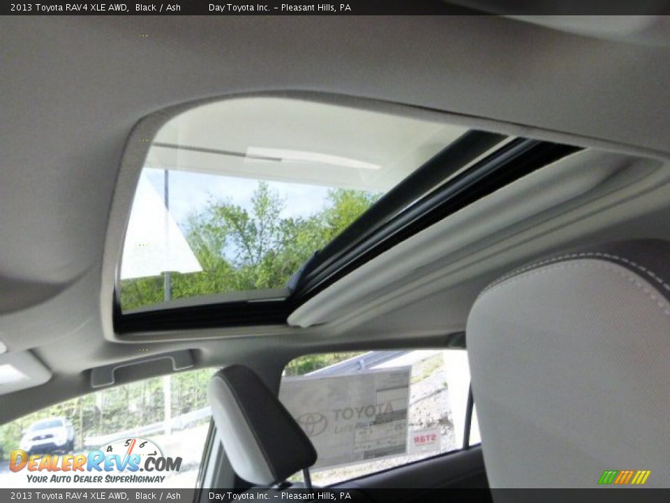 2013 Toyota RAV4 XLE AWD Black / Ash Photo #17