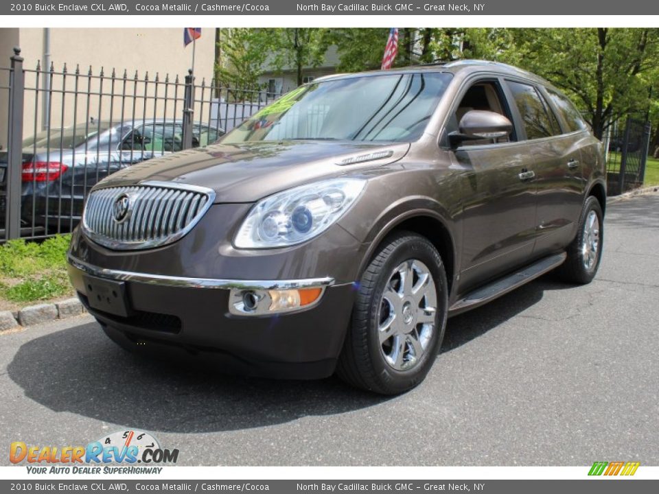 Front 3/4 View of 2010 Buick Enclave CXL AWD Photo #1