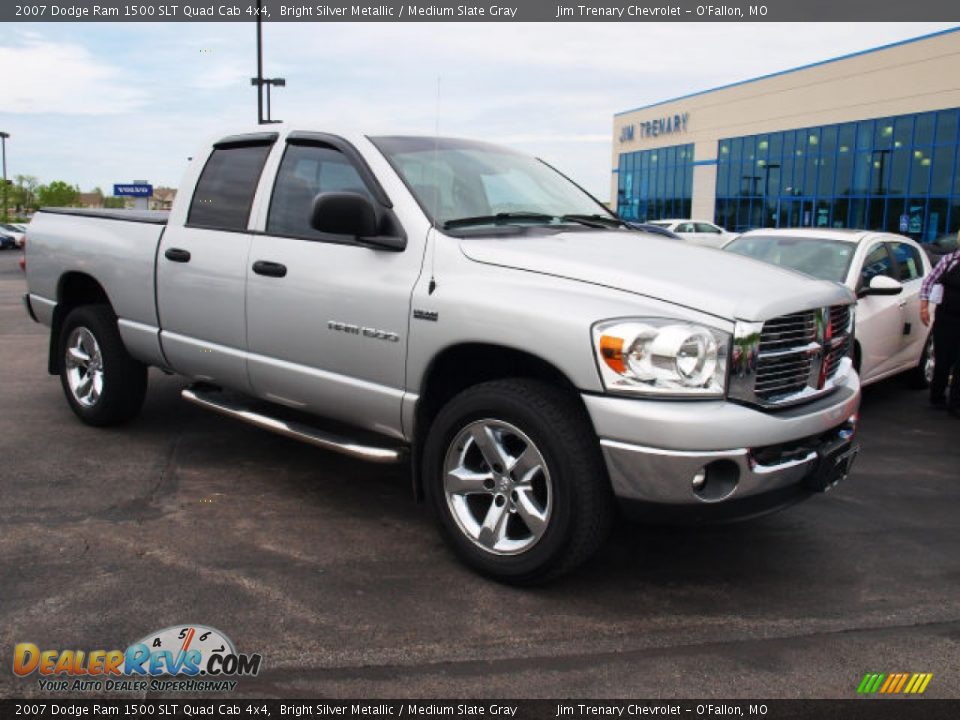 2007 Dodge Ram 1500 SLT Quad Cab 4x4 Bright Silver Metallic / Medium Slate Gray Photo #2