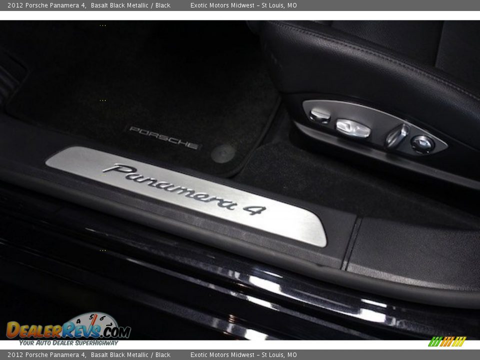2012 Porsche Panamera 4 Basalt Black Metallic / Black Photo #31