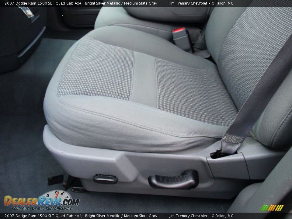 2007 Dodge Ram 1500 SLT Quad Cab 4x4 Bright Silver Metallic / Medium Slate Gray Photo #16