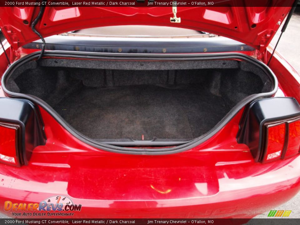 2000 Ford Mustang GT Convertible Trunk Photo #6