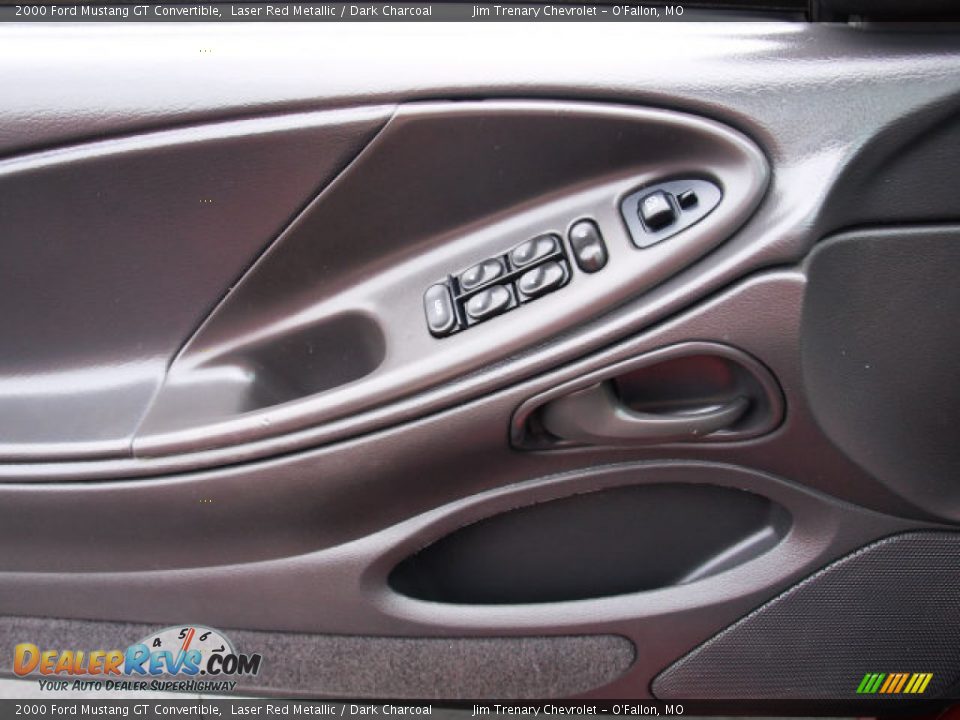 2000 Ford Mustang GT Convertible Laser Red Metallic / Dark Charcoal Photo #16