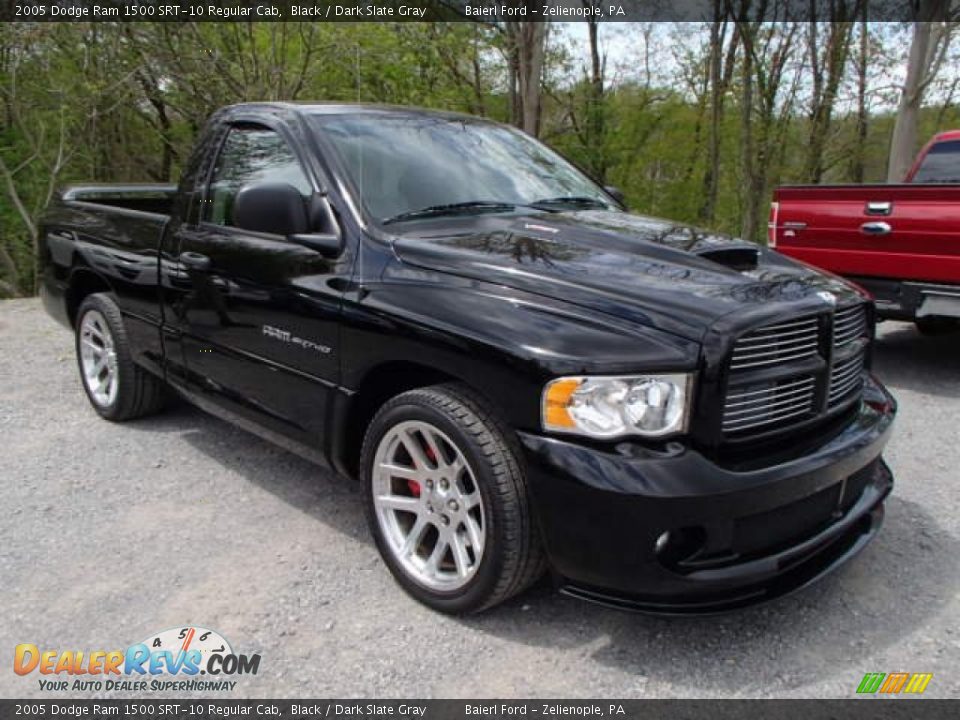 Front 3/4 View of 2005 Dodge Ram 1500 SRT-10 Regular Cab Photo #1