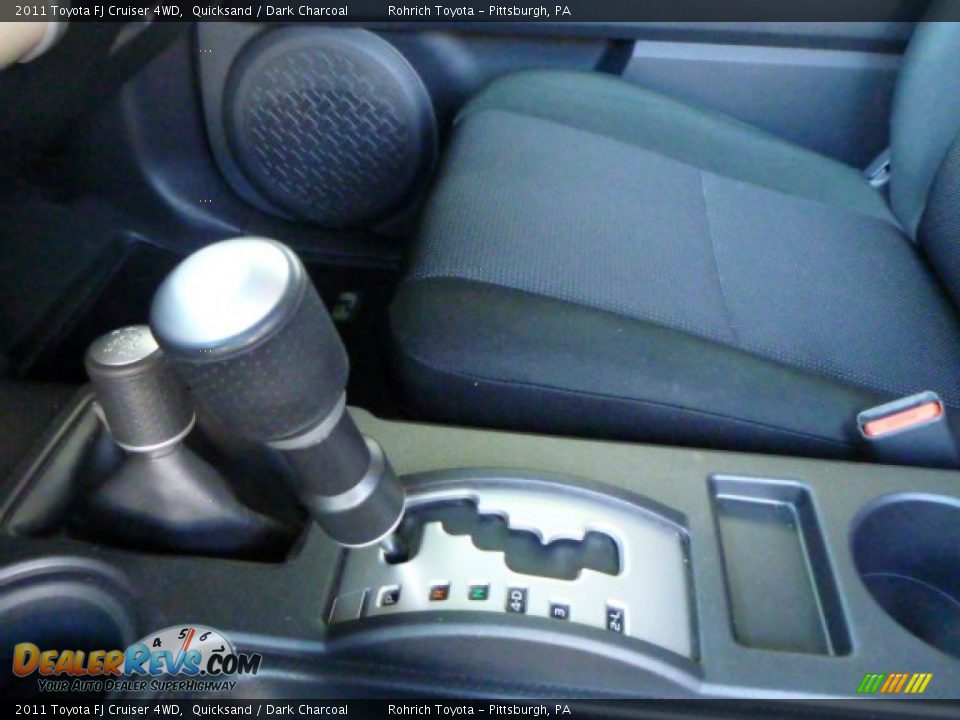 2011 Toyota FJ Cruiser 4WD Shifter Photo #17