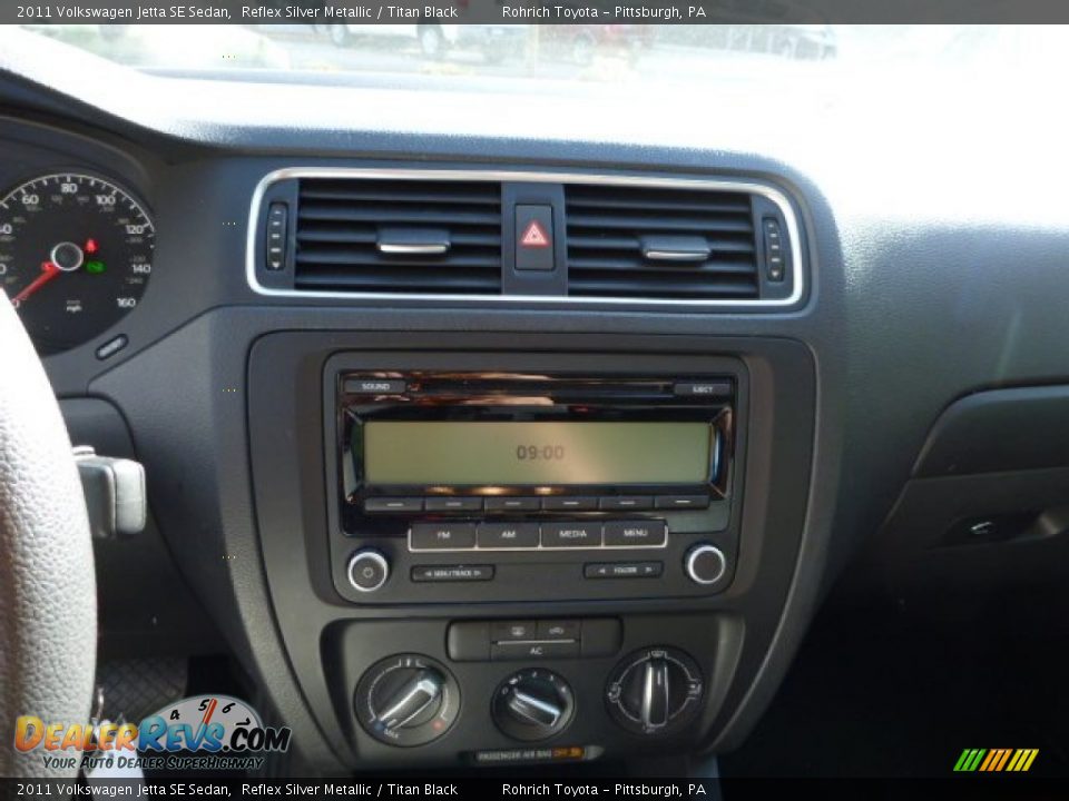 2011 Volkswagen Jetta SE Sedan Reflex Silver Metallic / Titan Black Photo #19