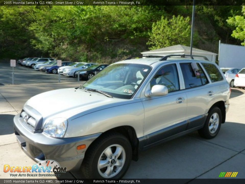 2005 Hyundai Santa Fe GLS 4WD Smart Silver / Gray Photo #3