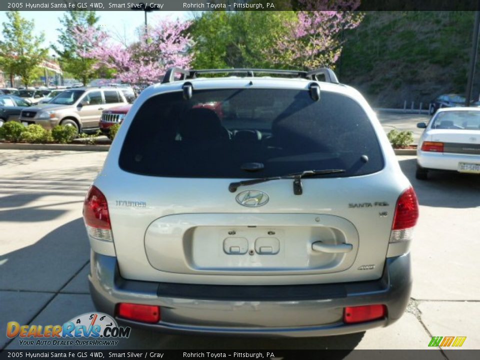 2005 Hyundai Santa Fe GLS 4WD Smart Silver / Gray Photo #12