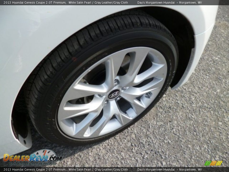 2013 Hyundai Genesis Coupe 2.0T Premium White Satin Pearl / Gray Leather/Gray Cloth Photo #9