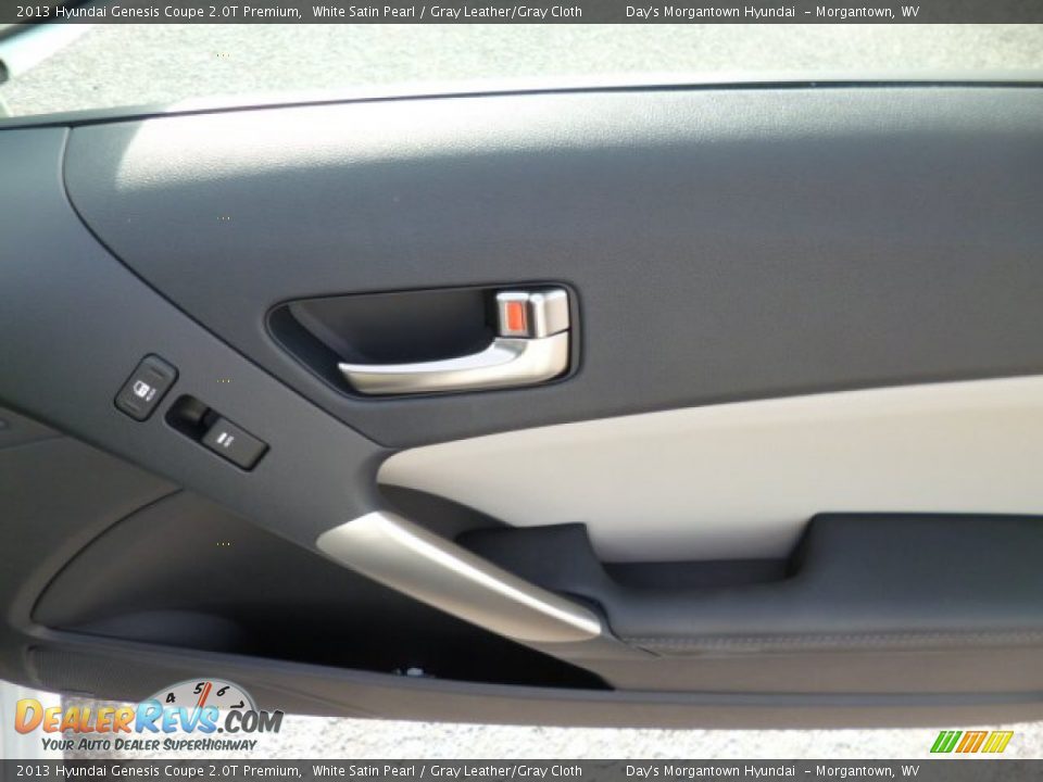 2013 Hyundai Genesis Coupe 2.0T Premium White Satin Pearl / Gray Leather/Gray Cloth Photo #12