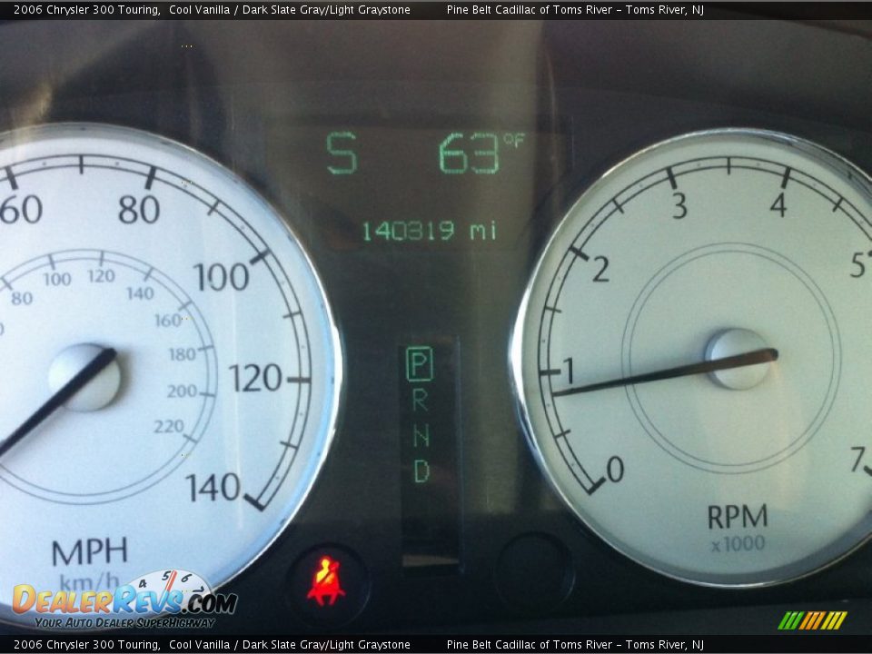 2006 Chrysler 300 Touring Cool Vanilla / Dark Slate Gray/Light Graystone Photo #15