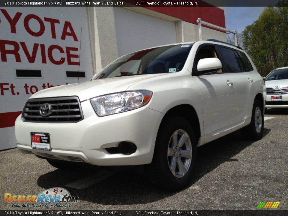 2010 Toyota Highlander V6 4WD Blizzard White Pearl / Sand Beige Photo #1