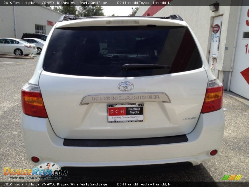 2010 Toyota Highlander V6 4WD Blizzard White Pearl / Sand Beige Photo #5