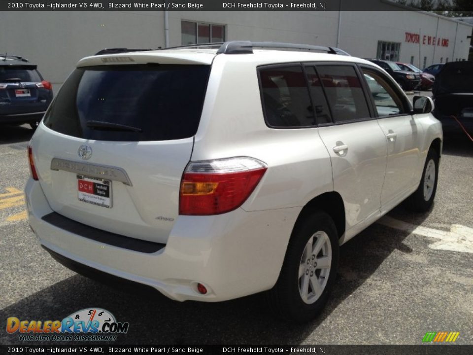 2010 Toyota Highlander V6 4WD Blizzard White Pearl / Sand Beige Photo #6