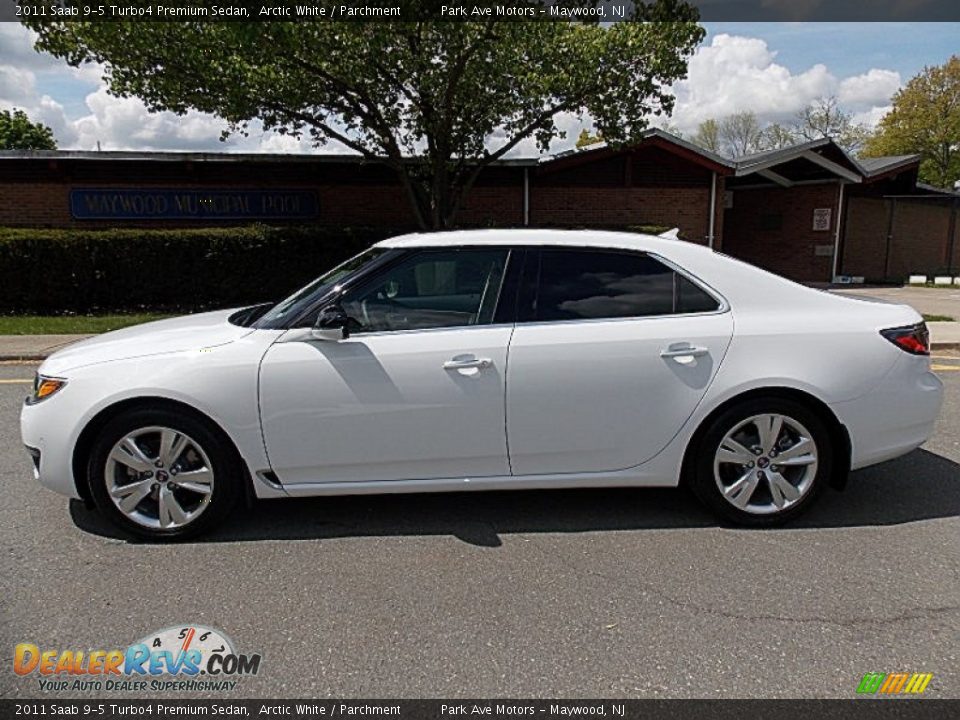 2011 Saab 9-5 Turbo4 Premium Sedan Arctic White / Parchment Photo #2