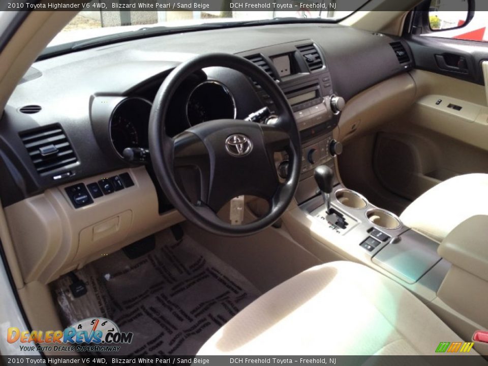 2010 Toyota Highlander V6 4WD Blizzard White Pearl / Sand Beige Photo #13