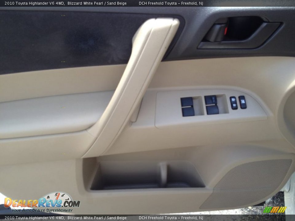 2010 Toyota Highlander V6 4WD Blizzard White Pearl / Sand Beige Photo #14
