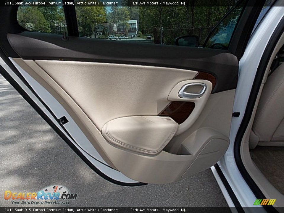 2011 Saab 9-5 Turbo4 Premium Sedan Arctic White / Parchment Photo #14