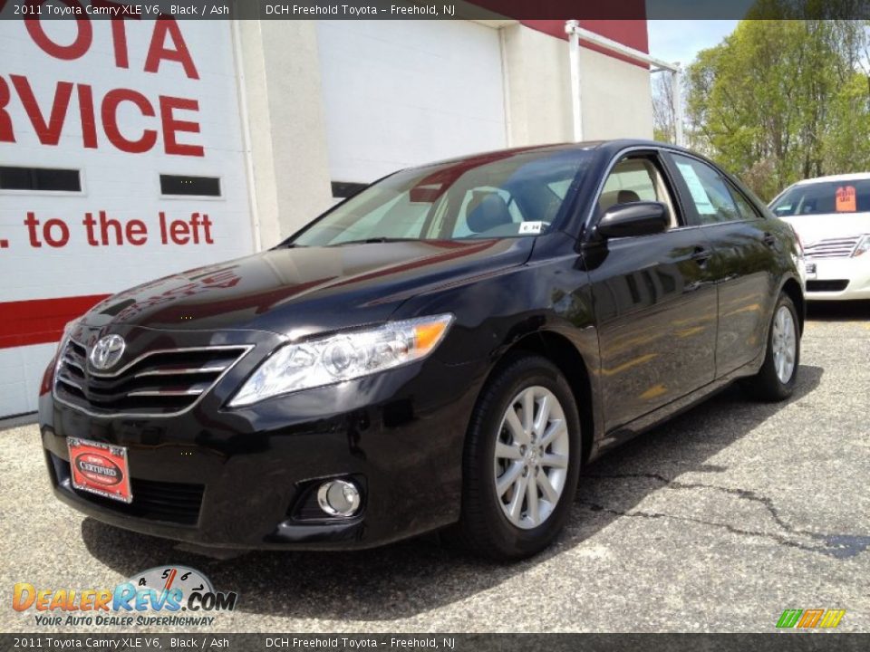 2011 Toyota Camry XLE V6 Black / Ash Photo #1