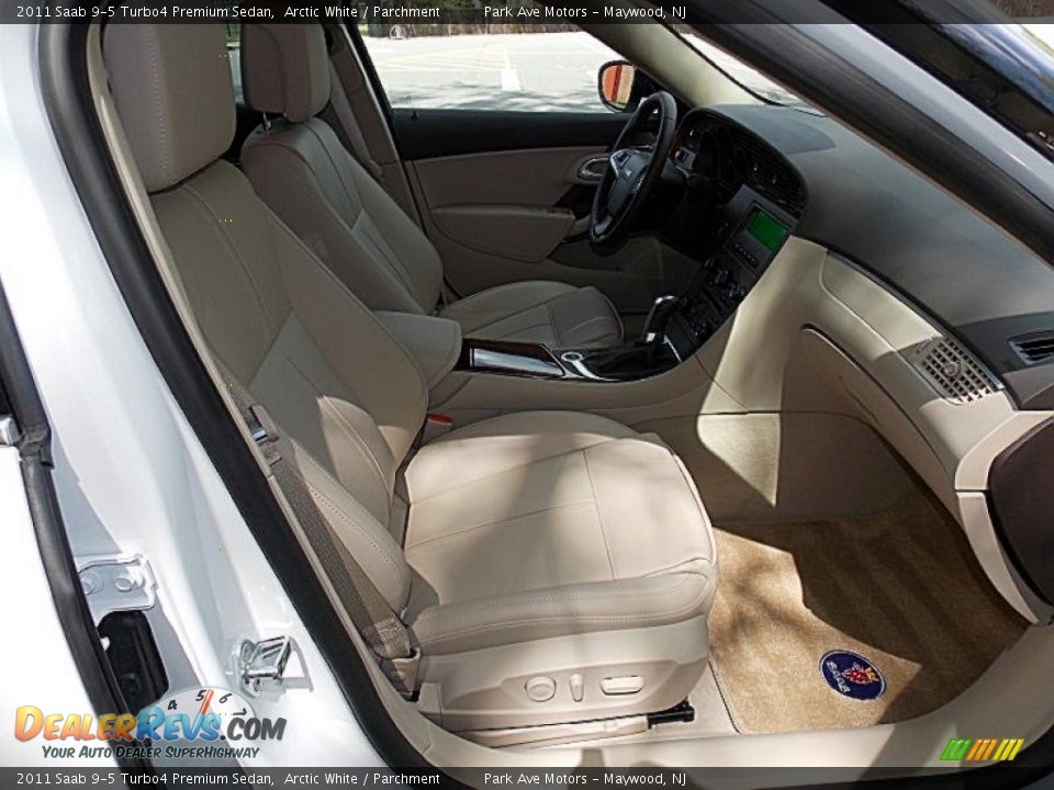 2011 Saab 9-5 Turbo4 Premium Sedan Arctic White / Parchment Photo #19
