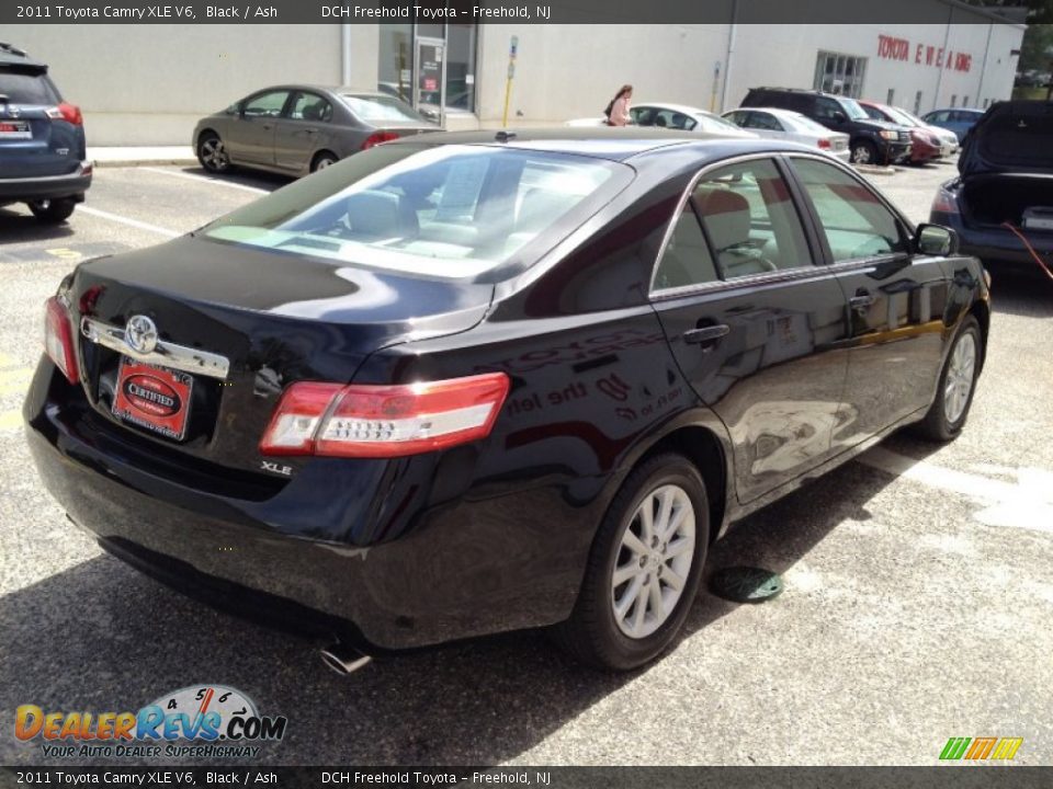 2011 Toyota Camry XLE V6 Black / Ash Photo #6