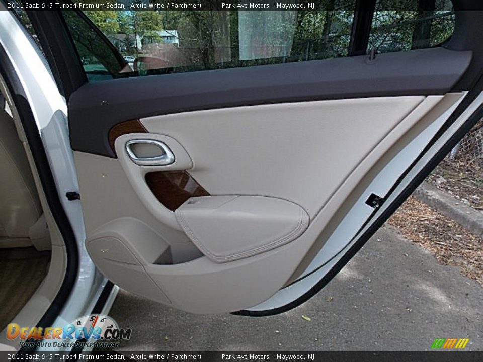 2011 Saab 9-5 Turbo4 Premium Sedan Arctic White / Parchment Photo #21