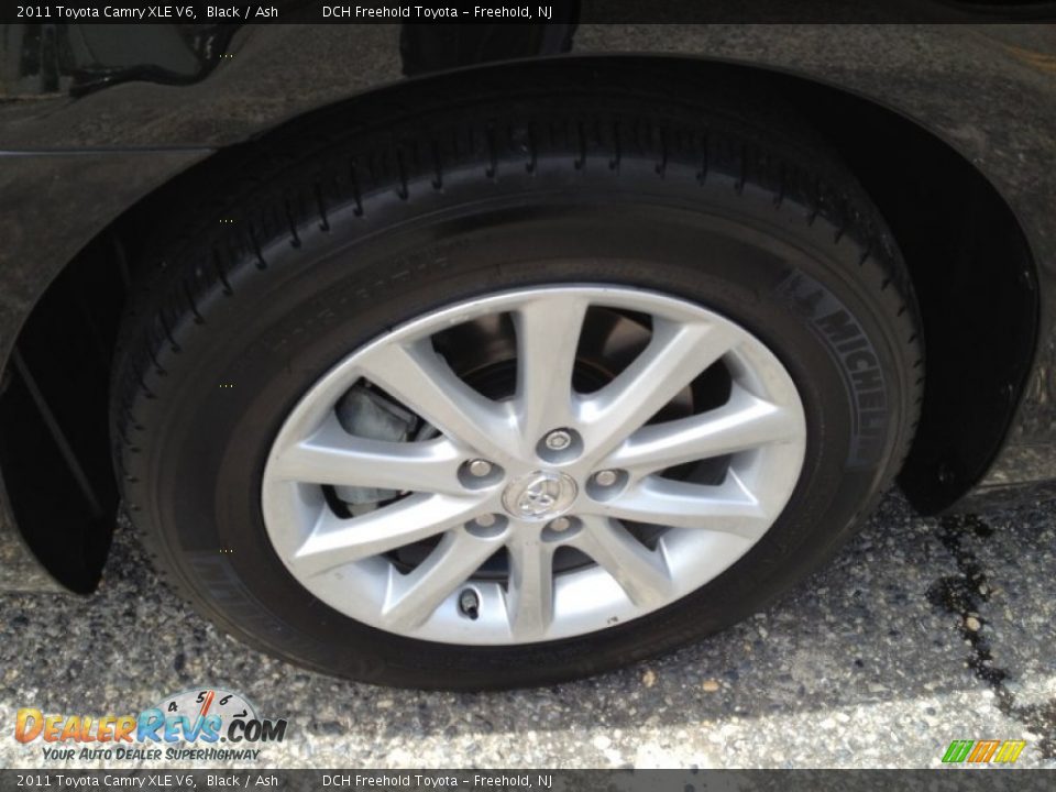 2011 Toyota Camry XLE V6 Black / Ash Photo #8