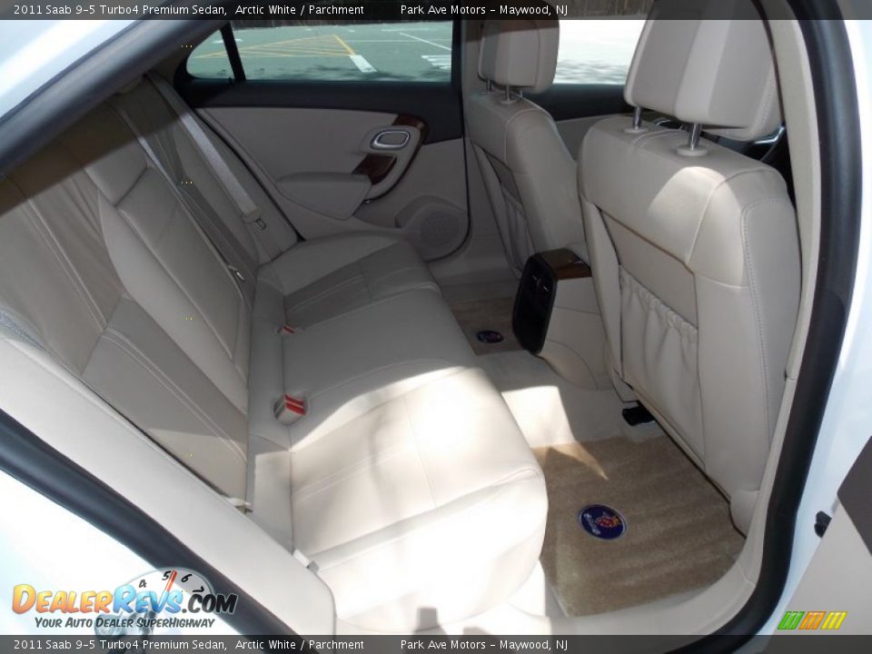 2011 Saab 9-5 Turbo4 Premium Sedan Arctic White / Parchment Photo #23