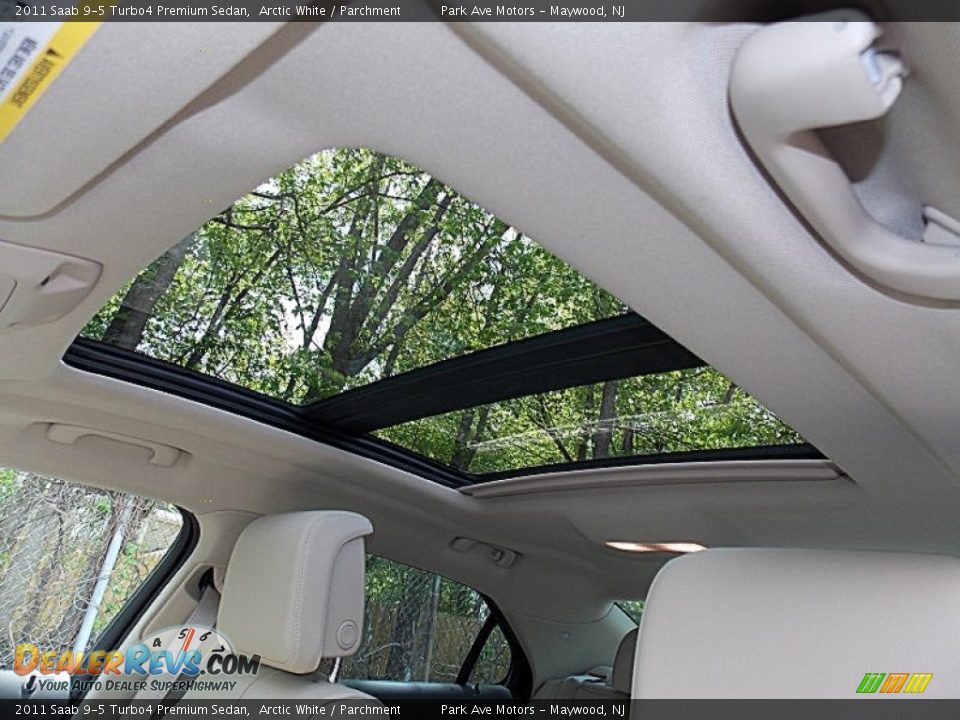 2011 Saab 9-5 Turbo4 Premium Sedan Arctic White / Parchment Photo #28