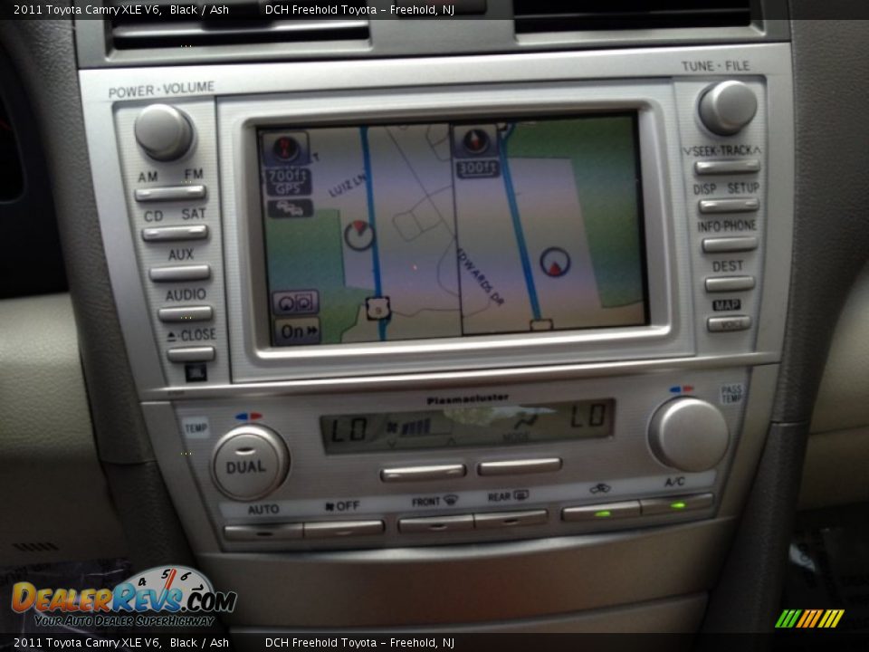 2011 Toyota Camry XLE V6 Black / Ash Photo #18