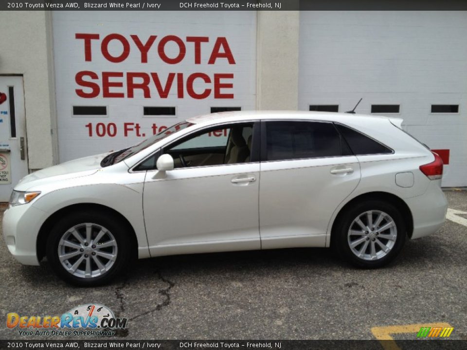 2010 Toyota Venza AWD Blizzard White Pearl / Ivory Photo #3