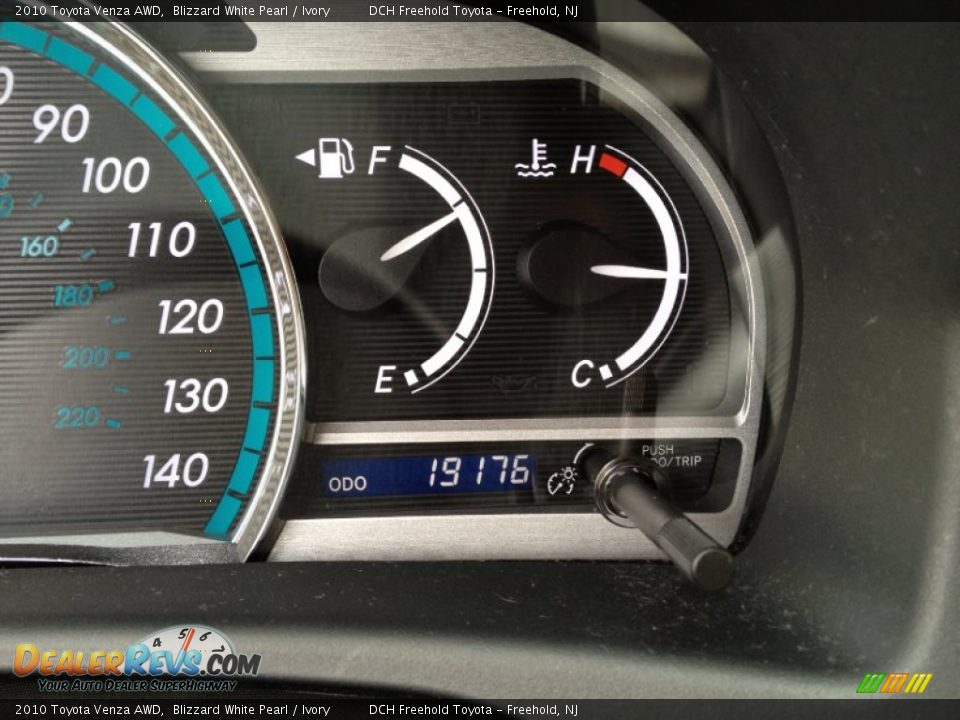 2010 Toyota Venza AWD Blizzard White Pearl / Ivory Photo #19