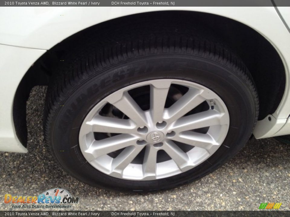 2010 Toyota Venza AWD Blizzard White Pearl / Ivory Photo #22