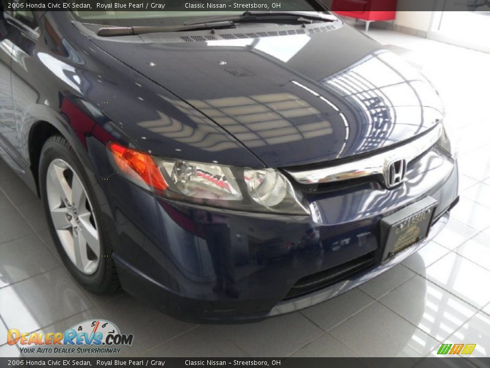 2006 Honda Civic EX Sedan Royal Blue Pearl / Gray Photo #12